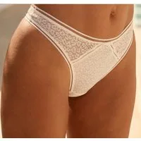 Nuance by Lascana String aus Allover-Jacquardspitze im angesagten Leo-Look