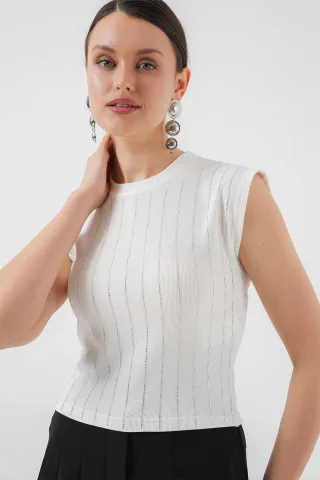 Besetzte Bluse im Slim Fit mit Rundhalsausschnitt