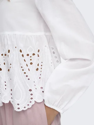 ONLY - ONLDEWINA LS V-NECK ANGLAISE SHIRT WVN Bright White - Gr. - M