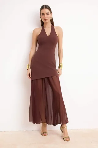 Braunes, flaches, ärmelloses Maxikleid für Damen, ideal für Abschlussfeiern, Abiball und Abendveranstaltungen