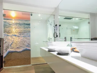 Wasserdichte Folie für Ihre Dusche