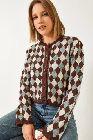Gerippter Crop-Cardigan mit Knopfverschluss
