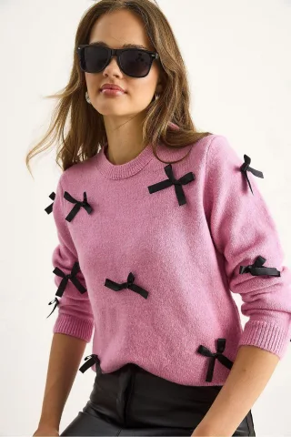 Pullover mit Schleifen-Details und Rundhalsausschnitt