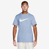 Nike Sportswear T-Shirt M NSW TEE ICON SWOOSH mit auffälliger Grafik auf der Brust, Kurzarm-Design, aus Baumwolle