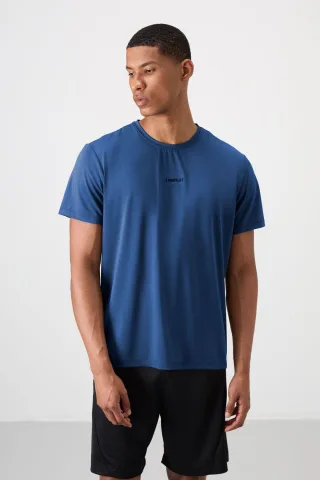 Herren T-Shirt aus Jersey in Regular Fit mit Logo