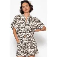 SASSYCLASSY Kurzarmbluse Oversize Musselin Bluse Damen Kurzarm Elegant Sommer Hemdbluse aus Baumwolle mit V-Ausschnitt in Animal-Print