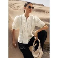 MADELEINE Kurzarmbluse Blusenshirt mit Spitzendetails Baumwollbluse mit Rundhals, Blende, Rüschen, Biesen und Halbarm