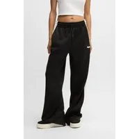 HUGO Webhose Nelarina im Retro color blocking