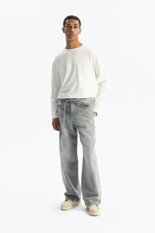 Weite Beinform Mid Waist Denim Jeans