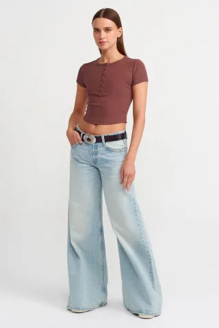 Damen Kurz geschnittenes Slim-Fit Rundhalsausschnitt T-Shirt