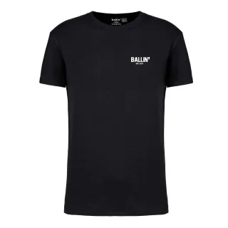 Herren-T-Shirt von der Marke Ballin Est. 2013. Die Shirts von Ballin Est. 2013 sind aus 100% Bio-Baumwolle gefertigt und haben eine normale Passform. Die weiche Baumwolle sorgt für hohen Tragekomfort. Marke: Ballin Est. 2013Modellname: Backprint Cros