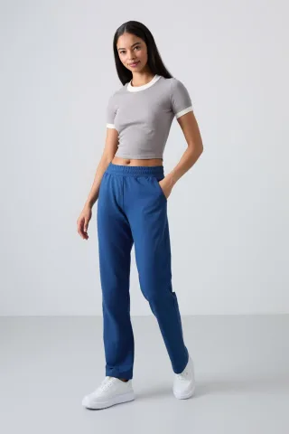 Blau