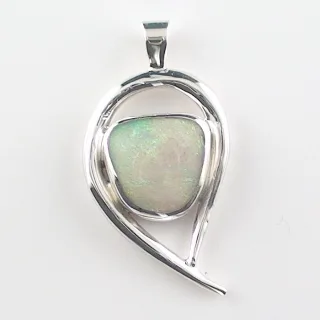 935 Silber Anhänger mit 2,06 ct. White Opal – Eleganter Opalanhänger mit White Opal aus Lightning Ridge
