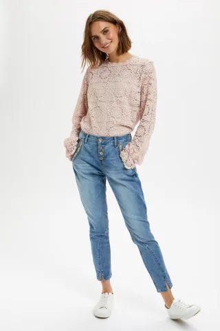Lila