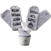 Lucadeau Kuschelsocken mit Spruch "bring mir Kaffee", Geschenk zu Weihnachten (Cupcake Verpackung, 1 Paar) rutschfest, Gr. 36-43, Geschenke für Frauen, Geburtstagsgeschenk