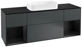 Schwarz
