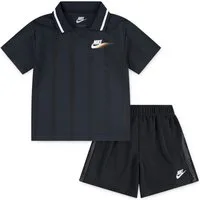 Nike Sportswear T-Shirt & Shorts NKB B NSW VICTORY LAP JERSEY S (2-tlg) 2-teiliges Set, aus Polyester, in den Größen 98, 104, 110, 116 und 122