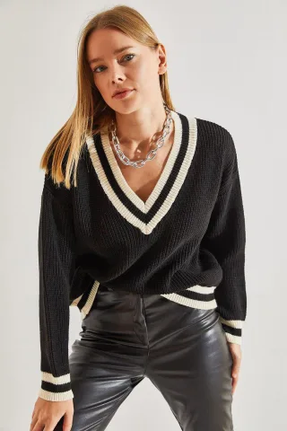 Strukturierter Ripp-V-Ausschnitt-Pullover