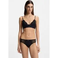 BOSS Tanga BLOSSOM aus Spitze mit plissiertem Mesh und goldenem Anhänger