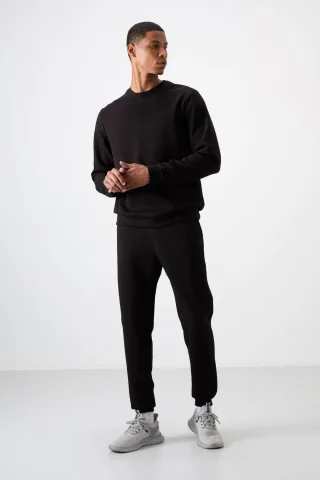 Schwarz