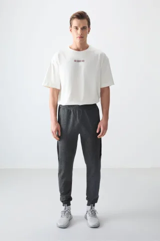 Fleece-Sweatpants in normaler Passform