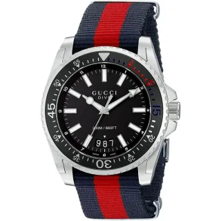 Gucci YA136210 Herren-Tauchuhr mit schwarzem Zifferblatt - stilvoll und funktionell