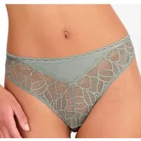 LASCANA Stringpanty aus dezent transparenter Spitze